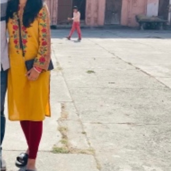 Beautiful Punjabi suit pure material. Different style and colours. - Picture 8 of 15